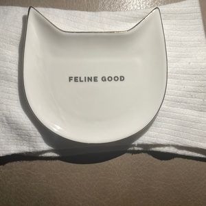 Pinky Up Cat Ears tray